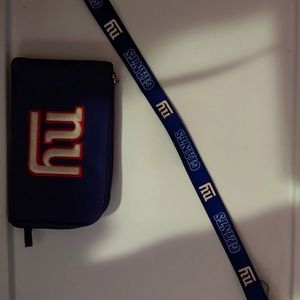 New Giants wallet with a lanyard.